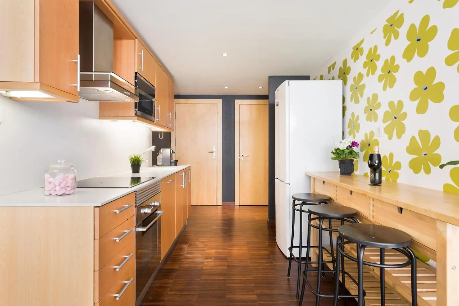 My Space Emirates - Modern Duplex With Private Garden And Swimming Pool Barcelona 0*,  Spain