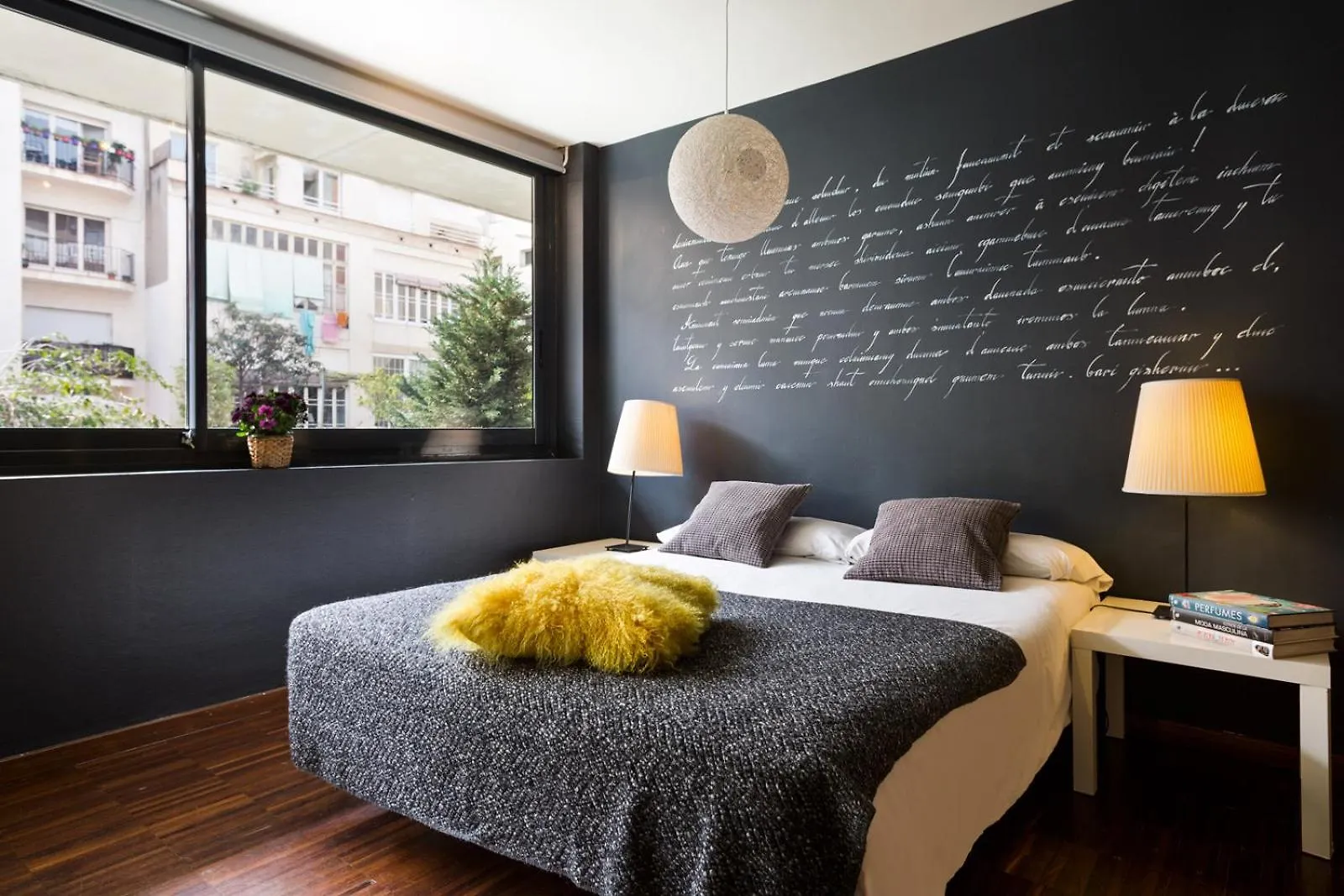 Apartment My Space Emirates - Modern Duplex With Private Garden And Swimming Pool Barcelona